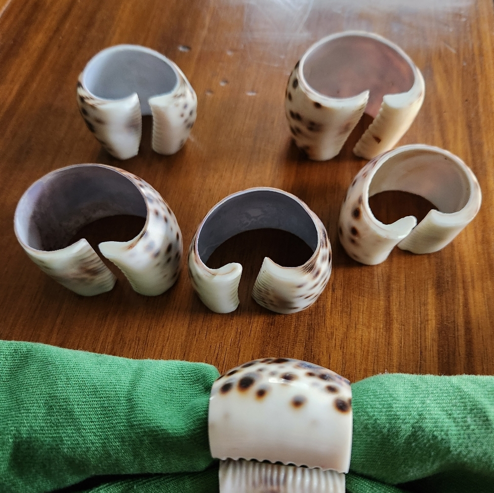 Cowrie Sea Shell Napkin Rings - Picture 6 of 6
